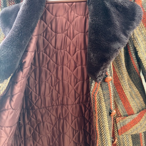 Vintage Wool Blend Herringbone Double Breasted Coat - Picture 10 of 11